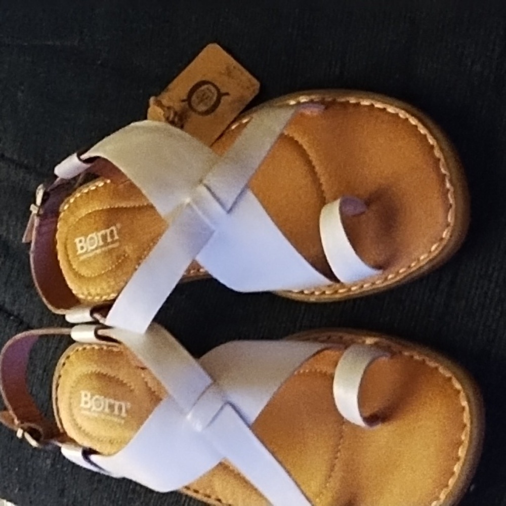 Born Inya white Leather Slingback Buckle Women's strappy Sandals Size 8M NWT OBO - Picture 6 of 9